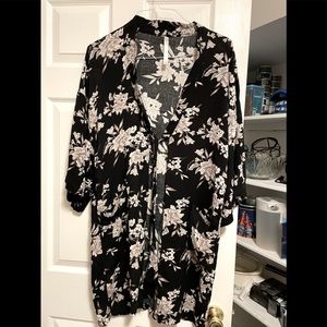 Black floral robe/ kimono. One size